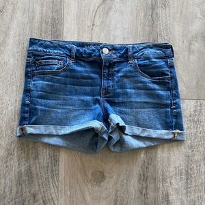 American Eagle Outfitters Women’s Super Stretch Cropped Denim Shorties size 14